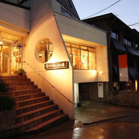 Honkan Gentaroya Hotel Nozawaonsen Exterior photo