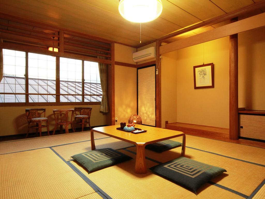 Honkan Gentaroya Hotel Nozawaonsen Room photo