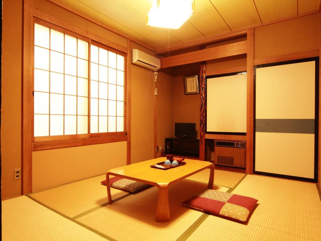 Honkan Gentaroya Hotel Nozawaonsen Room photo