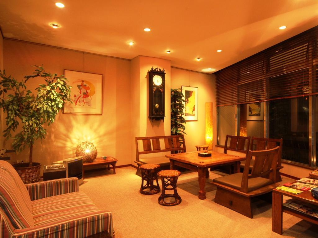 Honkan Gentaroya Hotel Nozawaonsen Exterior photo